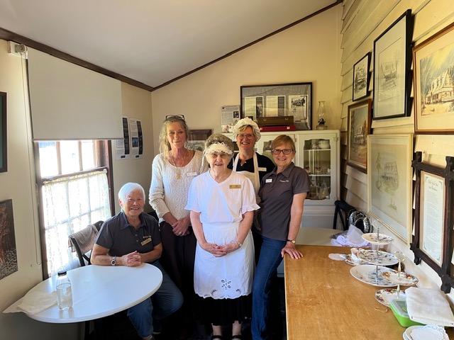 Sharon With Volunteers